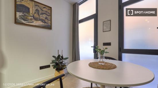 Apartamento entero de 1 dormitorio en València - VALENCIA