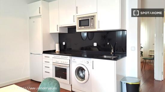 Apartamento de 2 dormitorios en alquiler en Madrid Centro - MADRID