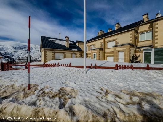 CHALET ADOSADO EN BRAÑAVIEJA - CANTABRIA