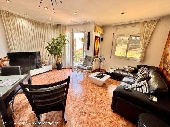 ATICO DUPLEX EN RAMBLA - BARCELONA