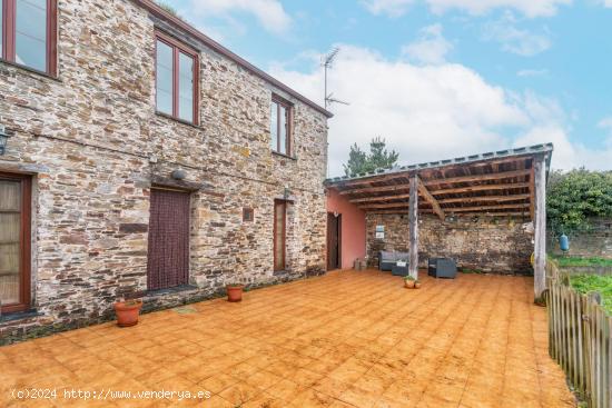 VENTA DE PRECIOSA CASA RURAL - LUGO