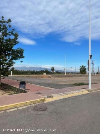 SE VENDE MAGNIFICO SOLAR EN PLAYA DE XILXES A 300 METROS DEL MAR - CASTELLON