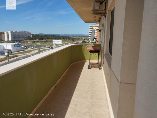 Se VENDE PISO DÚPLEX en Castellanos (Cáceres) - CACERES