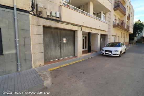  Local en el centro de las Casas de Alcanar - TARRAGONA 