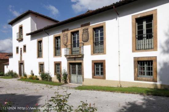 EL MÁS EMBLEMÁTICO PALACIO HISTÓRICO DEL SIGLO XVIII EN OVIEDO - ASTURIAS