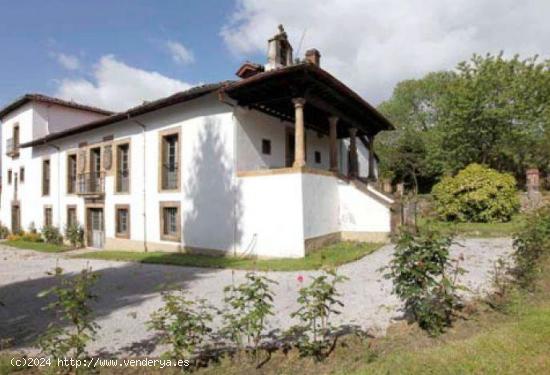 EL MÁS EMBLEMÁTICO PALACIO HISTÓRICO DEL SIGLO XVIII EN OVIEDO - ASTURIAS