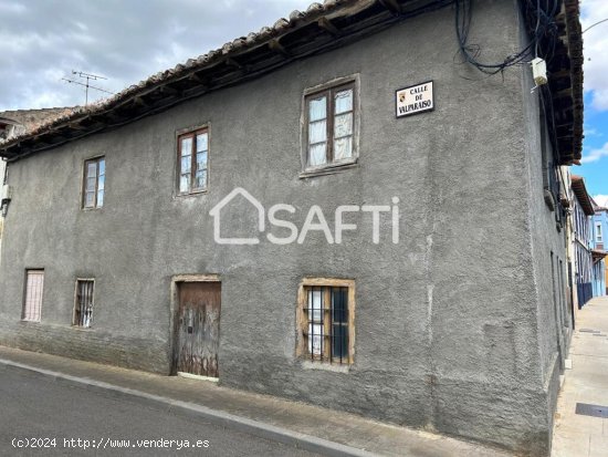 CASA DE PUEBLO A LA VENTA EN PLAZA DE SANTA MARINA