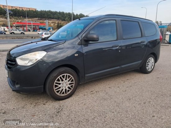  Dacia Lodgy 1.6i  7 PLAZAS de 2015 con 150.000 Km por 9.275 EUR. en Madrid 