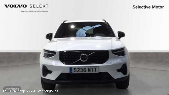 Volvo XC40 2.0 B3 PLUS DARK AUTO 163 5P de 2024 con 8 Km por 39.900 EUR. en Cantabria