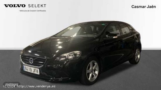  Volvo V 40 V40 D2 Kinetic Manual de 2015 con 125.600 Km por 12.000 EUR. en Jaen 