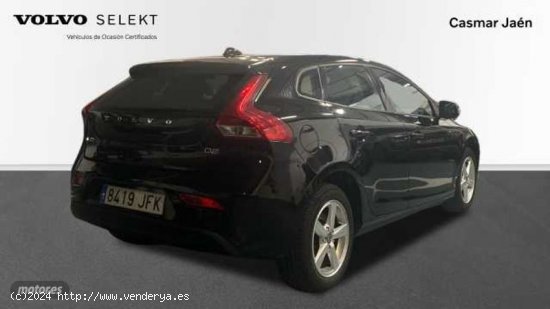 Volvo V 40 V40 D2 Kinetic Manual de 2015 con 125.600 Km por 12.000 EUR. en Jaen