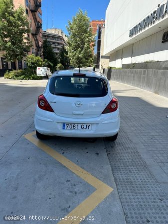 Opel Corsa Essentia 1.3 CDTi  75CV de 2008 con 147.200 Km por 3.000 EUR. en Barcelona