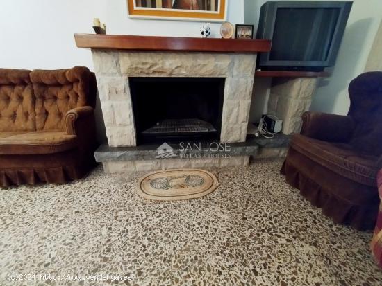 SE VENDE CHALET EN PARCELA URBANA EN LA ROMANA - ALICANTE