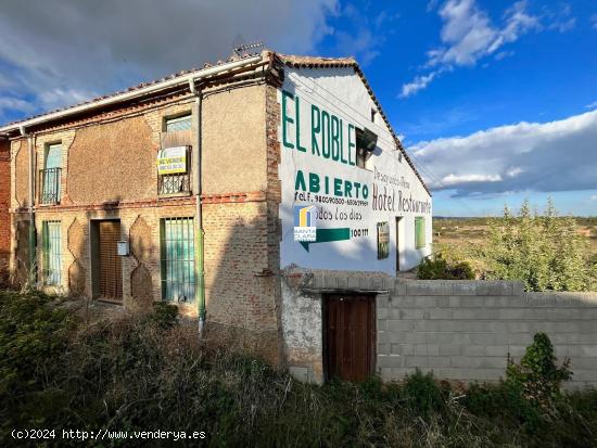 CASA CON PARCELA EN VENTA CON 5 DORMITORIOS EN TÁBARA, ZAMORA. - ZAMORA