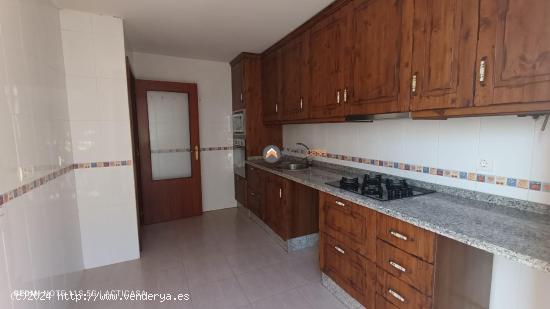 VENTA ADOSADO EN CACERES EL VIEJO - CACERES