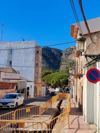 CASA EN OROPESA PUEBLO - CASTELLON