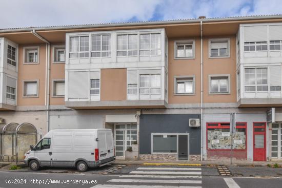  LOCAL COMERCIAL DE 29 M2 EN URBANIZACIÓN ARRIGADA - A CORUÑA 