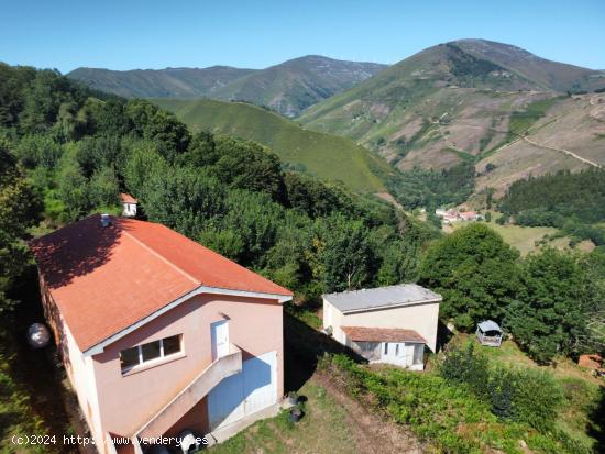 Espectacular casa rural de 400 m2 en Finca con magníficas vistas de la sierra - ASTURIAS