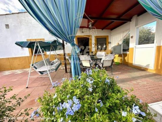 AEROPUERTO- Parcela de 1.250 m con casa y trastero por sólo 93.000€!! NO HIPOTECABLE - CORDOBA