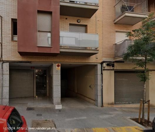 LOCAL COMERCIAL EN VENTA , MUY BIEN SITUADO , ECONÓMICO - BARCELONA