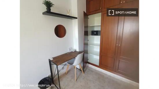 Habitación en piso compartido en el masnou. - BARCELONA