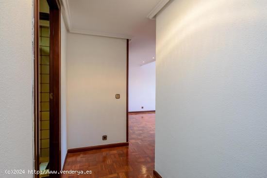 Piso exclusivo en Buenavista, Oviedo con una ubicación inmejorable. - ASTURIAS