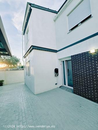 CHALET NUEVO CON PISCINA - CASTELLON