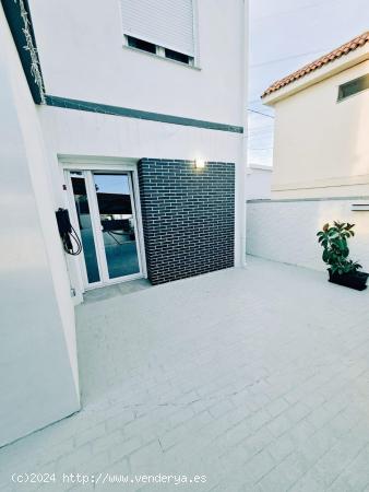 CHALET NUEVO CON PISCINA - CASTELLON