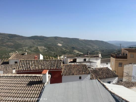 CASA EN IZNAJAR - CORDOBA