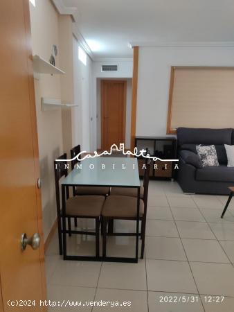 Se vende piso en pleno centro de Benidorm en calle peatonal - ALICANTE