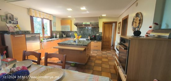 Casa-Chalet en Venta en Fonciello (Llanera) Asturias