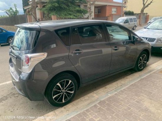 TOYOTA Verso en venta en AlcarrÃ s (Lleida) - AlcarrÃ s