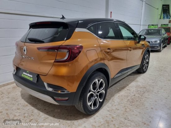 Renault Captur Zen tce 130 cv de 2020 con 42.000 Km por 15.800 EUR. en Sevilla