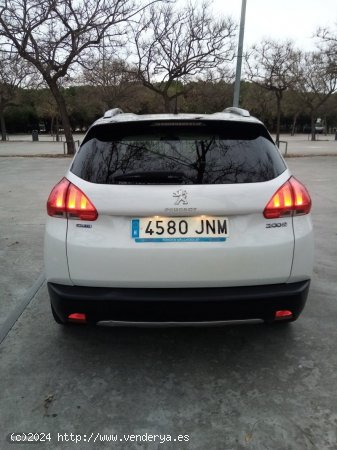 Peugeot 2008 Allure BlueHDI 100 de 2016 con 92.100 Km por 10.490 EUR. en Barcelona