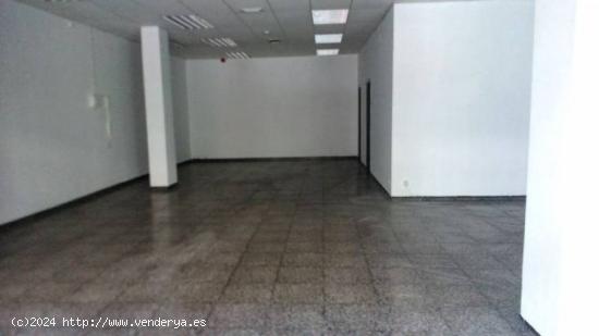 LOCAL CENTRICO EN ESPARREGUERA CON DESPACHO Y SERVICIOS¡¡¡ - BARCELONA