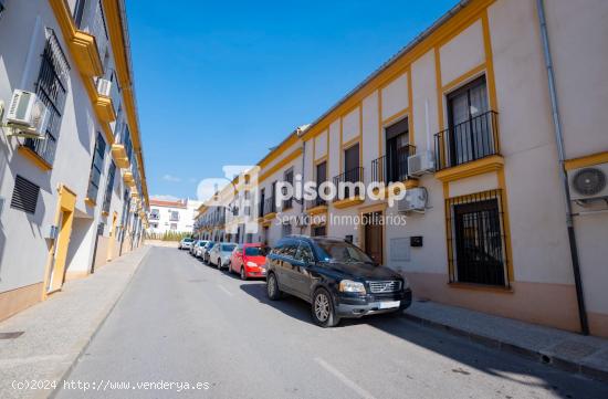 LOCAL EN LA PESETA - MALAGA