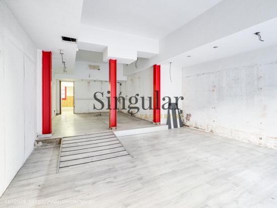 Local diáfano con terraza interior en venta - BARCELONA