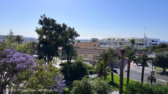 Impresionante vivienda en Av. Ramón y Cajal frente al club de regatas - ALICANTE