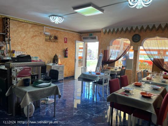 ¡FANTÁSTICA OPORTUNIDAD DE NEGOCIO! Restaurante de licencia (45m2) con terraza (35 m2) - ALICANTE