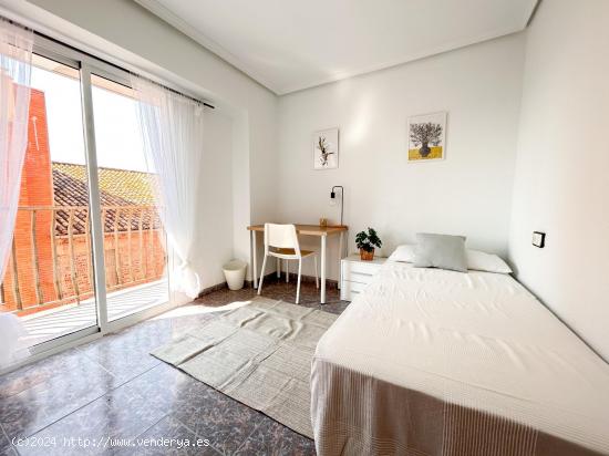  HABITACIÓN EN ALQUILER EN SAGUNTO - VALENCIA 