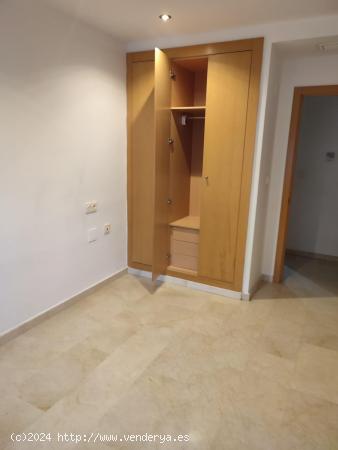 ¡Se Alquila Acogedor Piso de 1 Habitación en Murcia - MURCIA