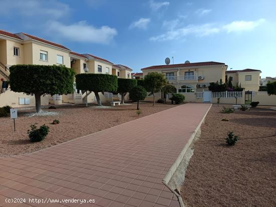 Se vende Bungalow planta baja en aguas nuevas - ALICANTE