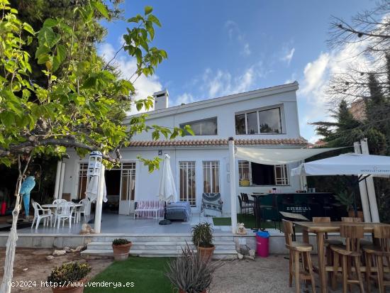 VENTA CHALET INDEPENDIENTE CON PARCELA ZONA DOS MARES LA MANGA DEL MAR MENOR - MURCIA