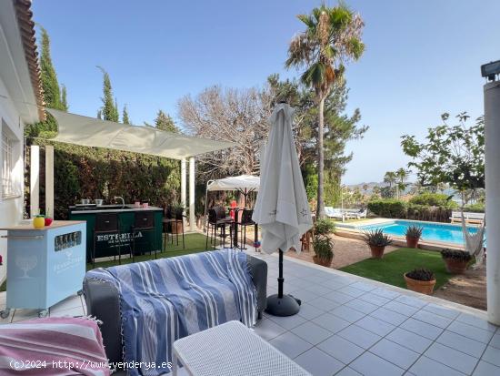 VENTA CHALET INDEPENDIENTE CON PARCELA ZONA DOS MARES LA MANGA DEL MAR MENOR - MURCIA