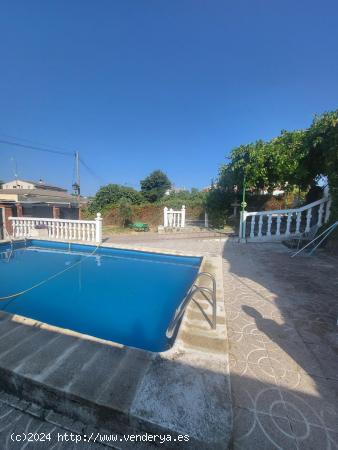 AOC VENDE,CHALET INDEPENDIENTE 5 HAB,BAÑO,ASEO Y PISCINA - TOLEDO