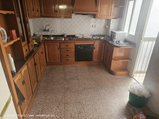 Apartamento de 4 dormitorios en el centro de Orihuela - ALICANTE