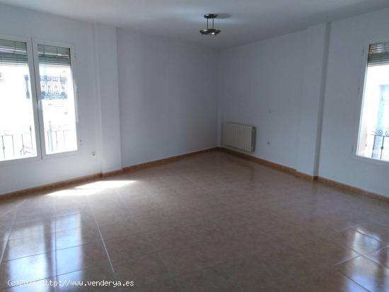 Se Vende en Almansa - ALBACETE