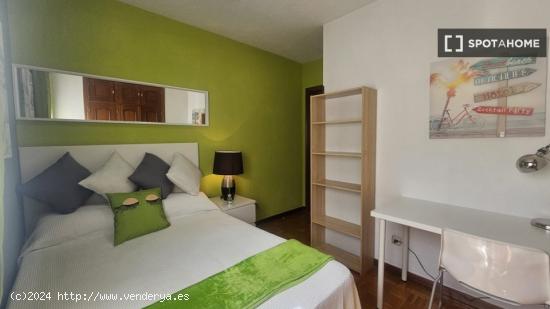 Habitación bien iluminada en alquiler en apartamento de 4 dormitorios en Alcalá de Henares - MADRI