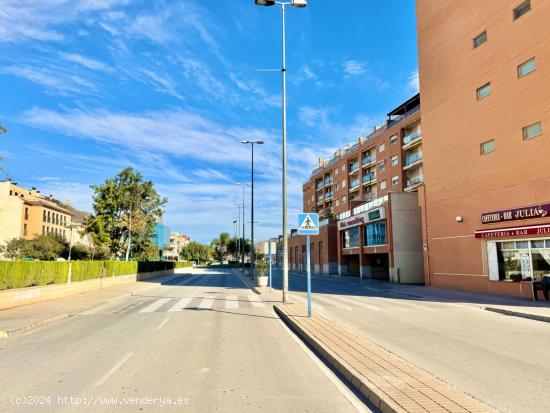  MAGNIFICA VIVIENDA EN ORIHUELA AMPLIA CON BALCÓN, LISTA PARA ENTRAR A VIVIR, GARAJE...¡VISITELA! - 