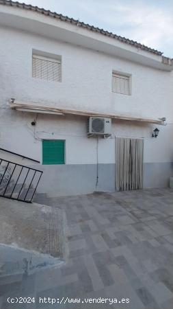  casa cueva en venta en Bácor - GRANADA 